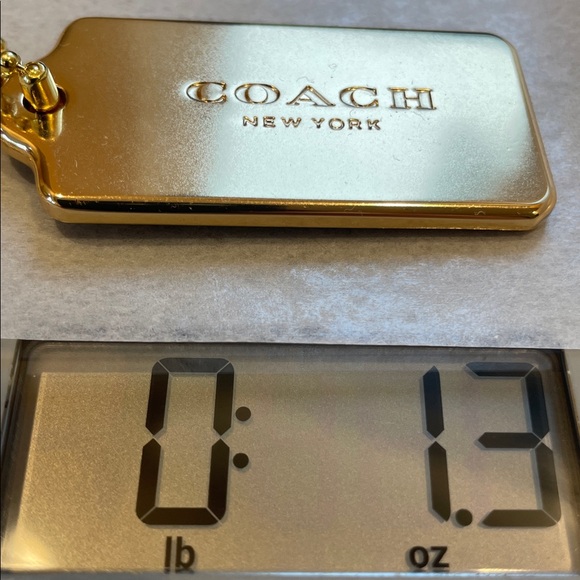 Coach Large Gold Tone Metal Hang Tag Key Fob Bag Charm - Picture 7 of 8